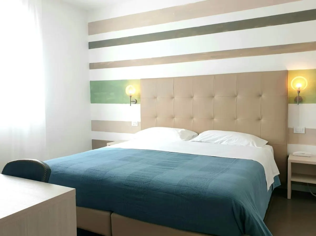**  Hotel Grel Chiaramonte Gulfi Italy